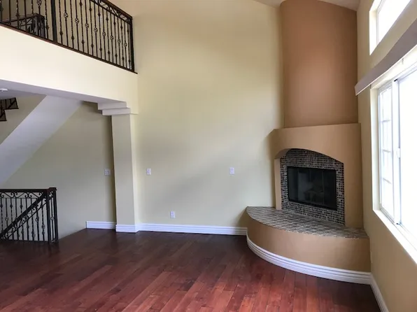 5937 W Willoughby Ave #2, Los Angeles, CA 90038