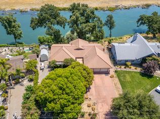 15560 China Rapids Dr, Red Bluff, CA 96080