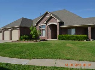 11600 NW 114th St, Yukon, OK 73099