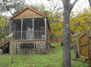 153 Lakeshore Park Dr, Bandera, TX 78003