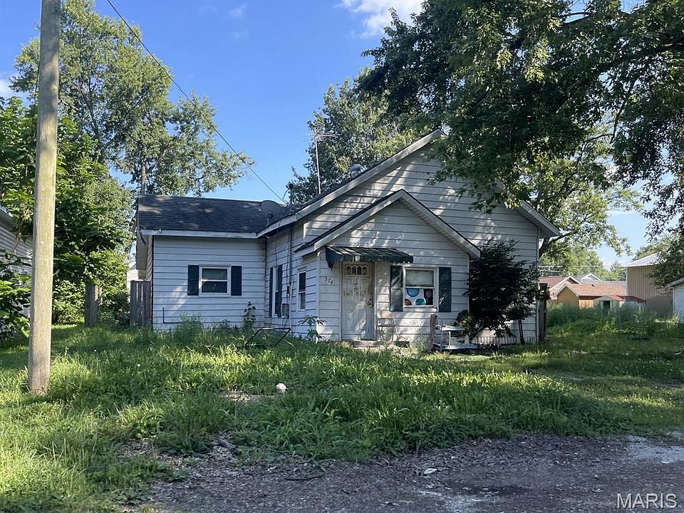 1st image of 374 S 2nd St