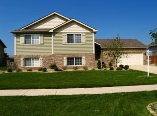 7478 Bracken Pkwy, Hobart, IN 46342