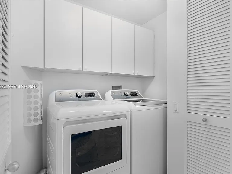 808 Brickell Key Dr #3002 — Photo 19