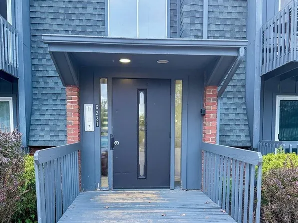 6231 Hidden Creek Dr APT 235, Lorain, OH 44053