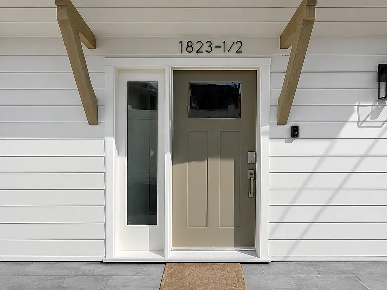 1819 Westholme Ave — Photo 25