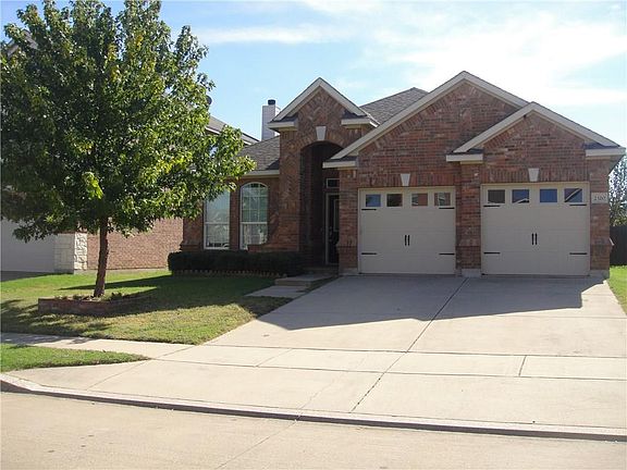 2nd image of 2320 Clairborne Dr