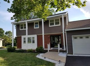 825 Warwick Rd, Brick, NJ 08724