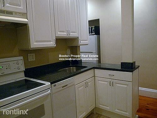 65 Burbank #11 Boston - Fenway Unit Photo 5