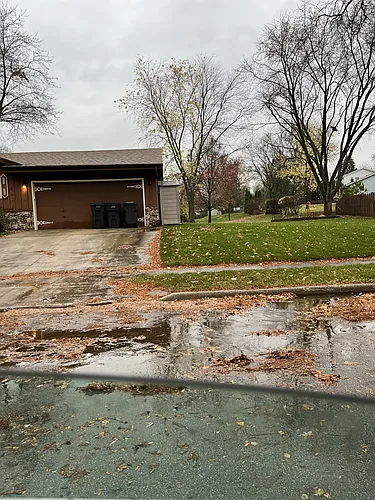 1025 Burrie Ln Photo 1