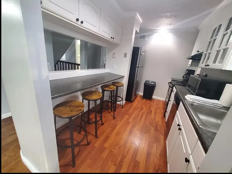 762 Stony Mountain Rd — Photo 10