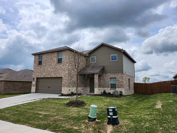 3rd image of 3124 Sweetwater Way