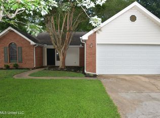 7186 Goodman Ridge Dr, Olive Branch, MS 38654
