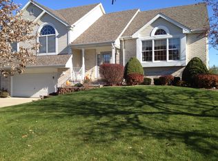 2731 Wood Dr, Dyer, IN