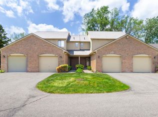 574 Tennyson, Rochester, MI 48307