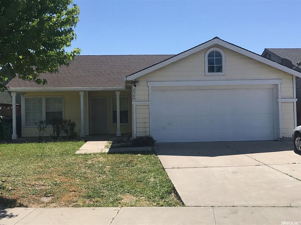 2nd image of 2566 Presidente St