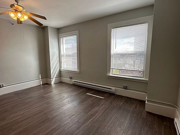 5th image of 50 Franklin St #916