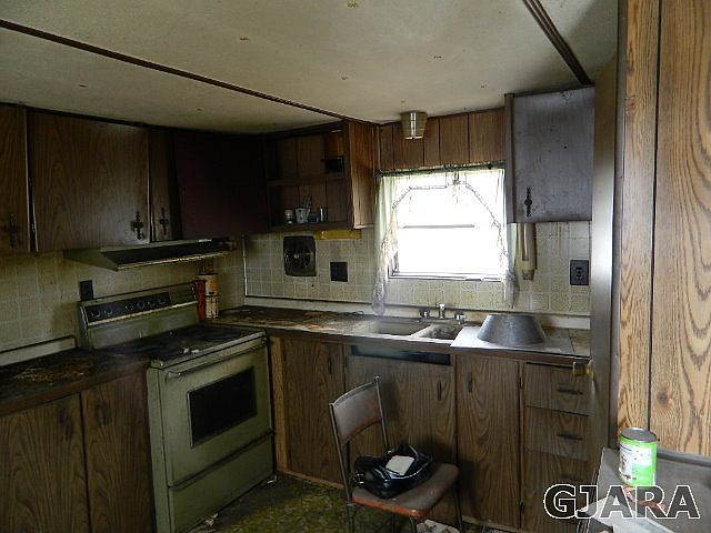 2nd image of 791 Huff St