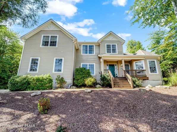 215 Hermit Thrush Rd, Pocono Pines, PA 18350