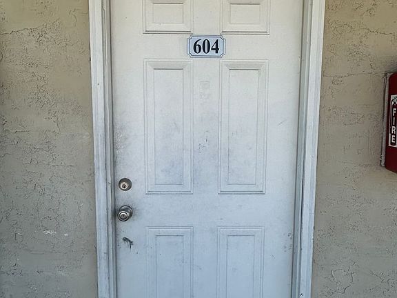 2nd image of 3914 E 11th St APT 604