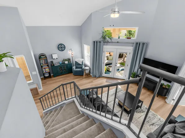 1045 E SUNBURST Lane, Tempe, AZ 85284