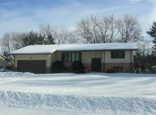 7104 Riverdale Rd, Brooklyn Center, MN 55430