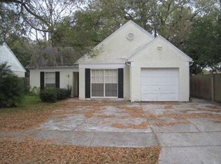 1640 Palm Leaf Dr, Brandon, FL 33510