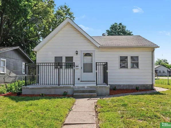 4713 N 14th St, Omaha, NE 68110