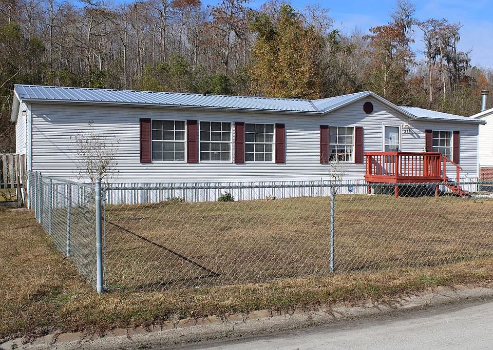 1st image of 211 Cheryl Ct NE