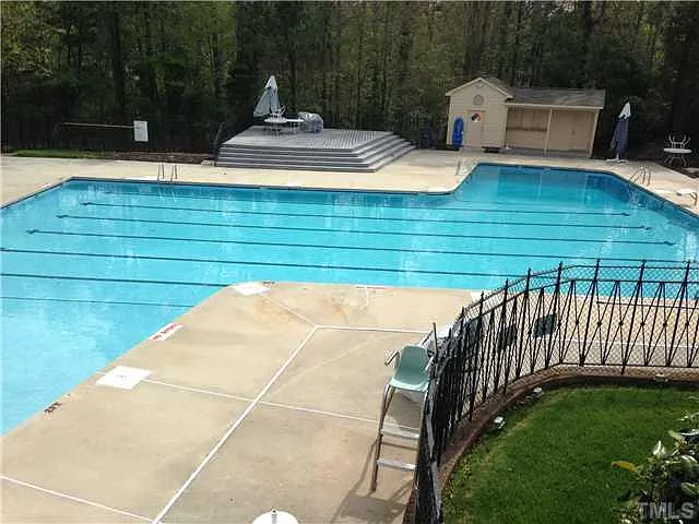 7520 Chesley Ln — Photo 32