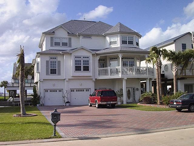 1st image of 914 Short Reach Dr