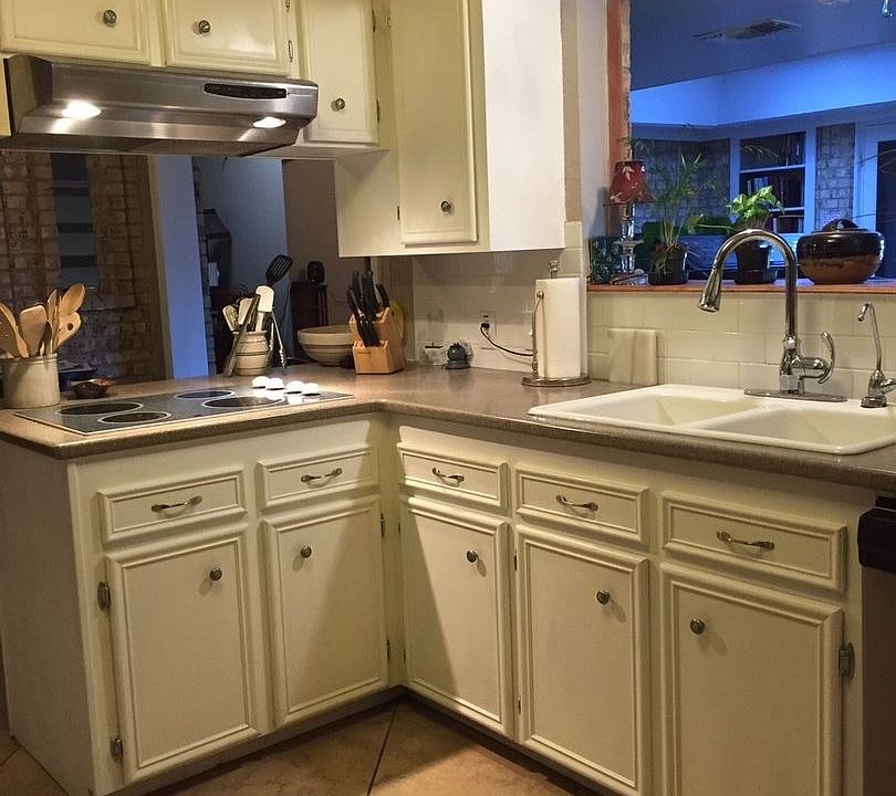 1st image of 2402 Helena Cir