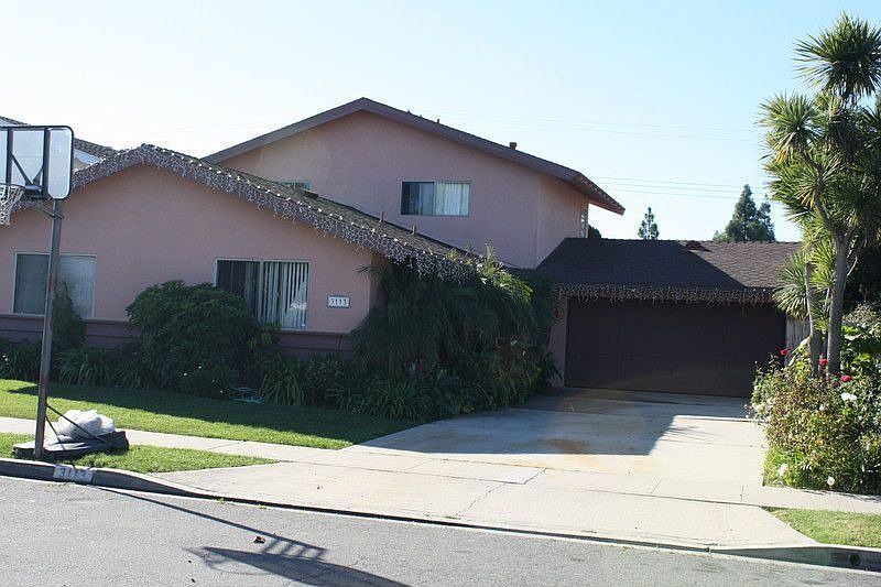 2nd image of 3113 Taft Way
