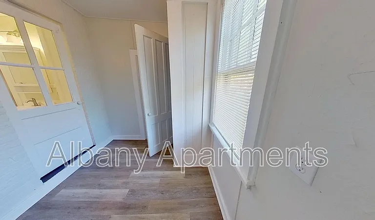 568 Park Ave #1 — Photo 14
