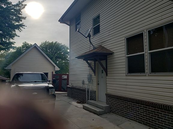 3rd image of 1353 N 40th St