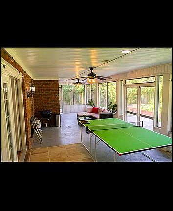 4th image of 6 Baker Dr