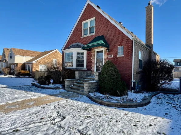 10223 S Spaulding Ave, Evergreen Park, IL 60805