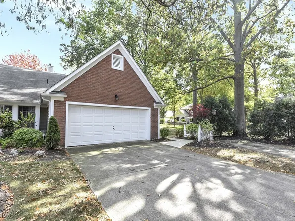 31825 Bayview Dr Unit 75, Avon Lake, OH 44012