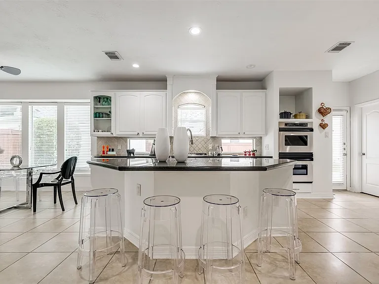 5710 Cielio Bay Ct — Photo 19