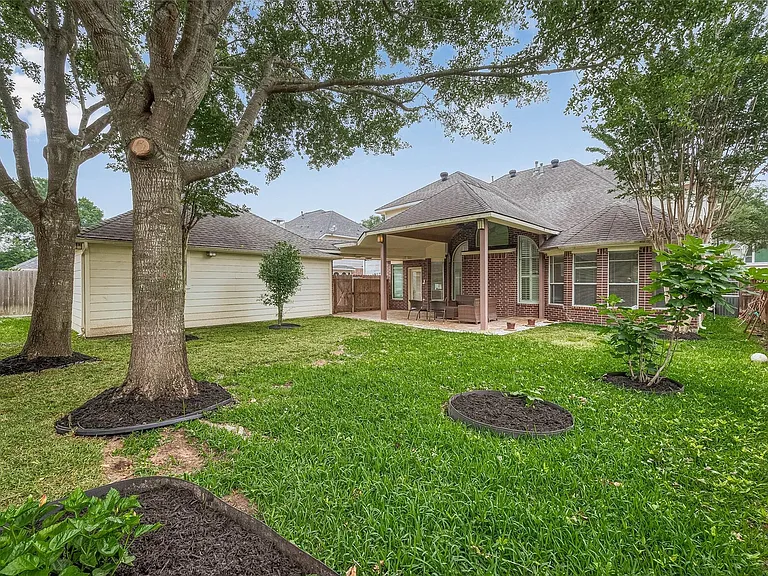 5910 Misty Island Ct — Photo 48