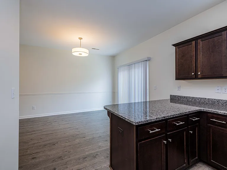 535 Calen Ln — Photo 11