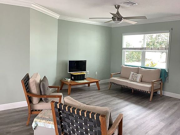 3rd image of 2856 Sanibel Blvd