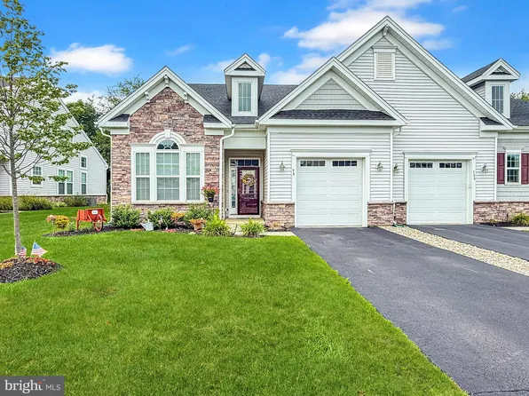 98 Bridge Blvd, Eastampton, NJ 08060