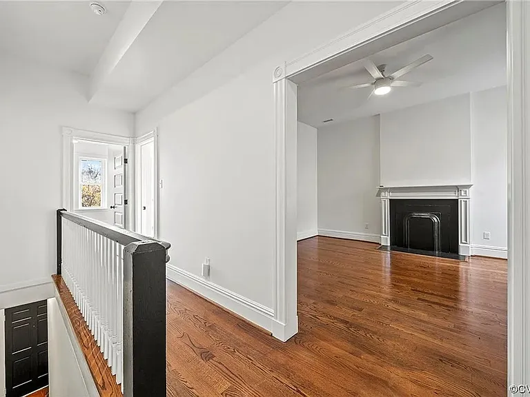 102 N Harvie St — Photo 9