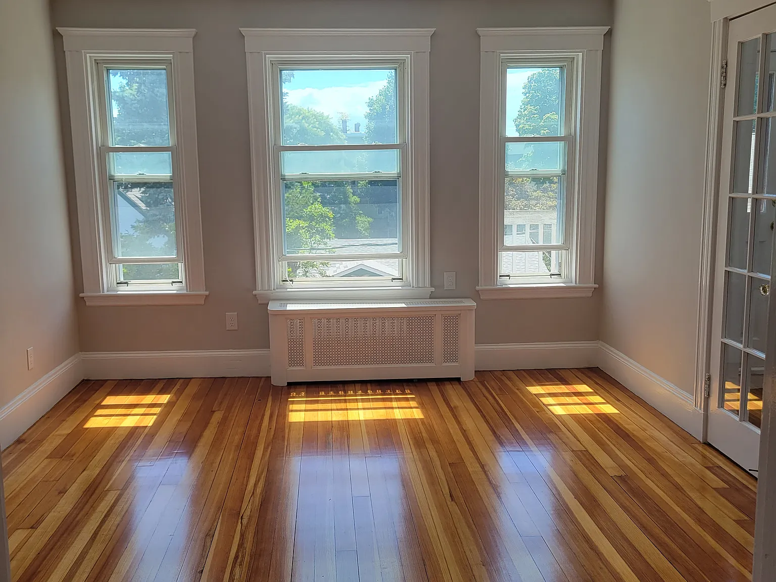 2 bed, 1150 sqft, $3,000 — Photo 4