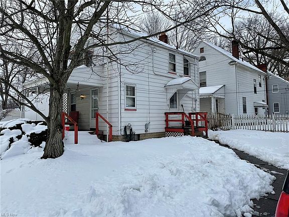 2nd image of 247 Adelaide Ave SE