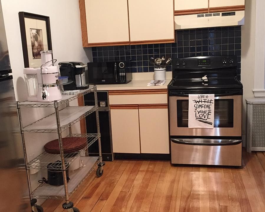 1st image of 16 Royce Rd APT 6