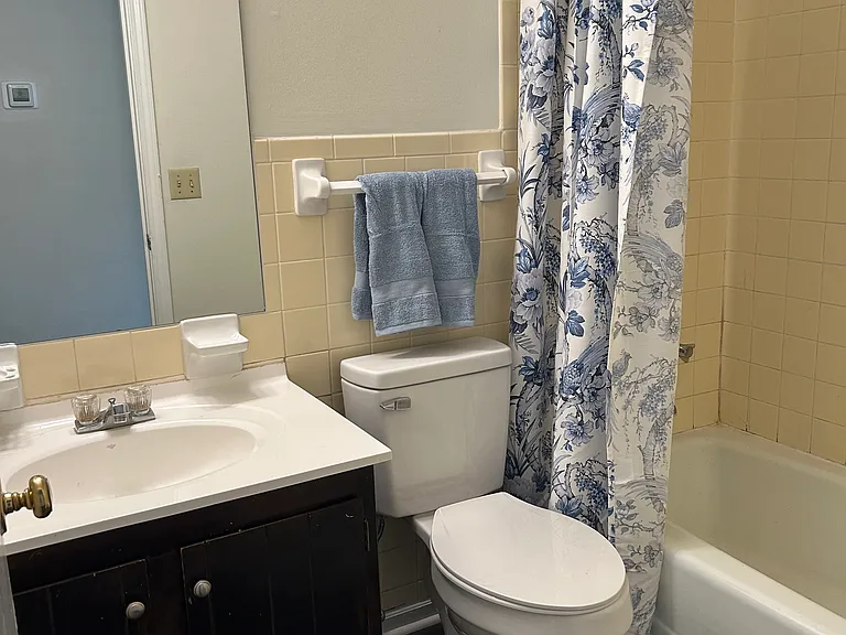 1024 Wedgewood Rd — Photo 16