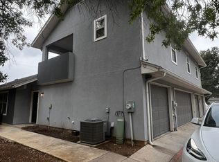 614 Timberline Dr, Hurst, TX 76053