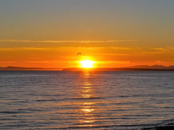 1523 126a St, Surrey, BC V4A 3R5