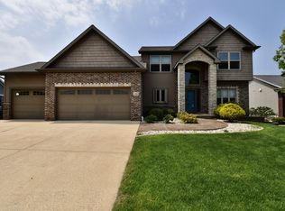 1204 Norma Dr, Bloomington, IL 61704